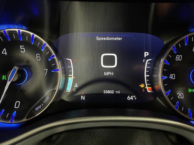 Photo of 2020 Ocean Blue Metallic Chrysler Pacifica