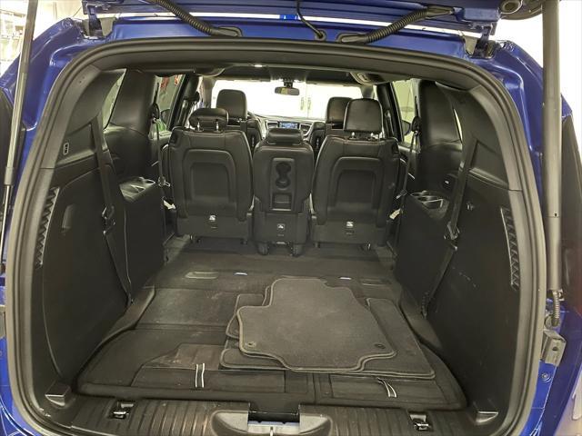 Photo of 2020 Ocean Blue Metallic Chrysler Pacifica