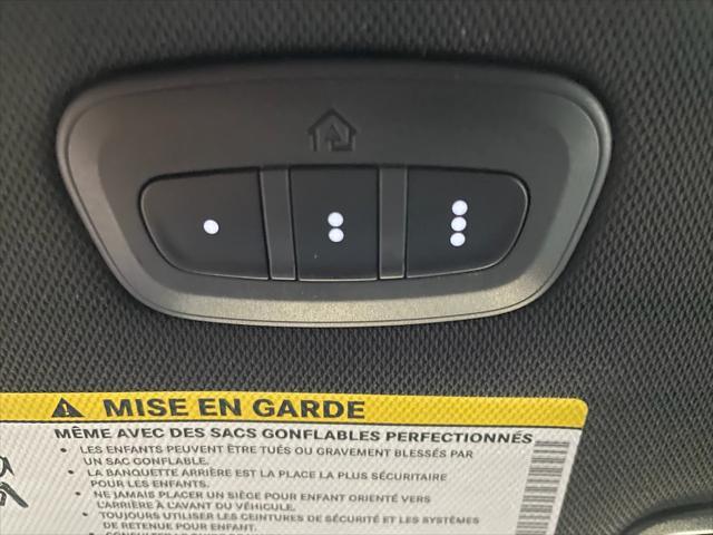 Photo of 2020 Ocean Blue Metallic Chrysler Pacifica