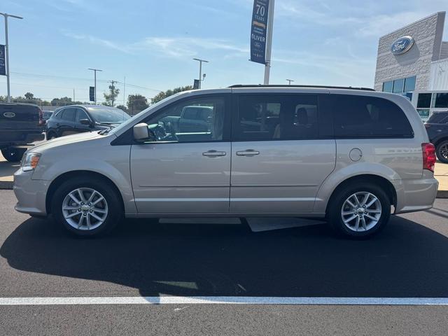 Photo of 2014 Cashmere/Sandstone Pearlcoat Dodge Grand Caravan