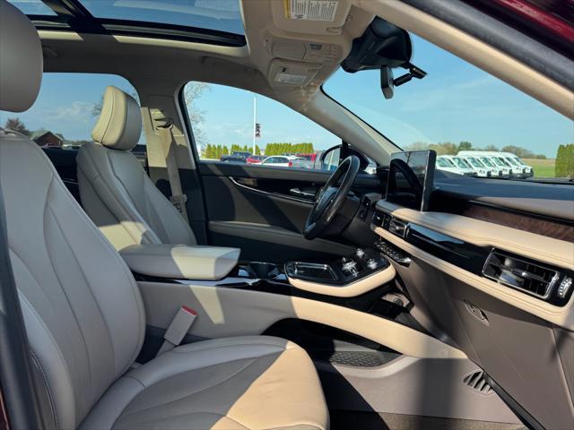 Photo of 2021 Burgundy Velvet Lincoln Nautilus