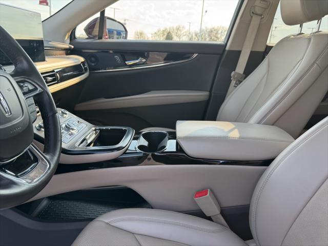 Photo of 2021 Burgundy Velvet Lincoln Nautilus