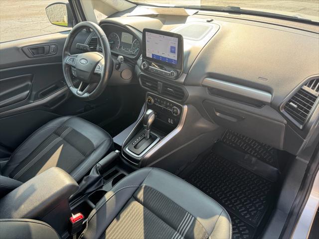 Photo of 2022 Moondust Silver Metallic Ford EcoSport