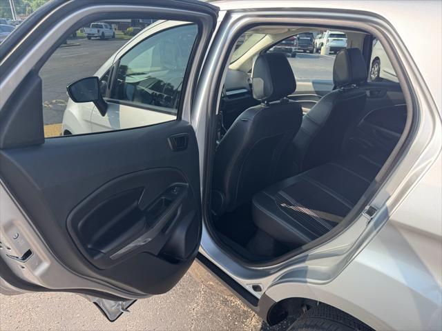 Photo of 2022 Moondust Silver Metallic Ford EcoSport