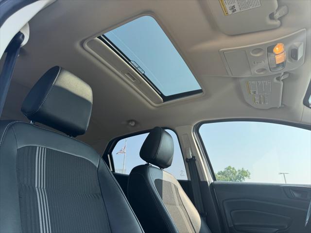 Photo of 2022 Moondust Silver Metallic Ford EcoSport