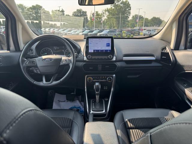 Photo of 2022 Moondust Silver Metallic Ford EcoSport
