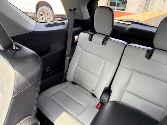 Photo of 2021 Stone Gray Metallic Ford Explorer
