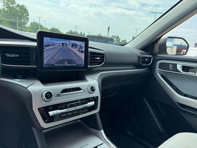 Photo of 2021 Stone Gray Metallic Ford Explorer