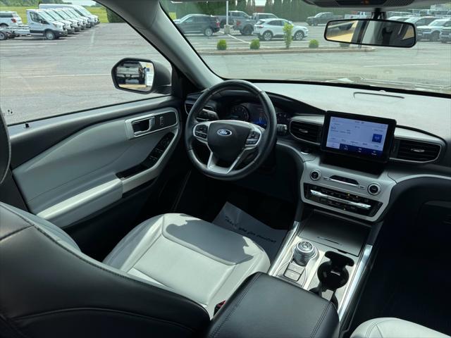 Photo of 2021 Stone Gray Metallic Ford Explorer