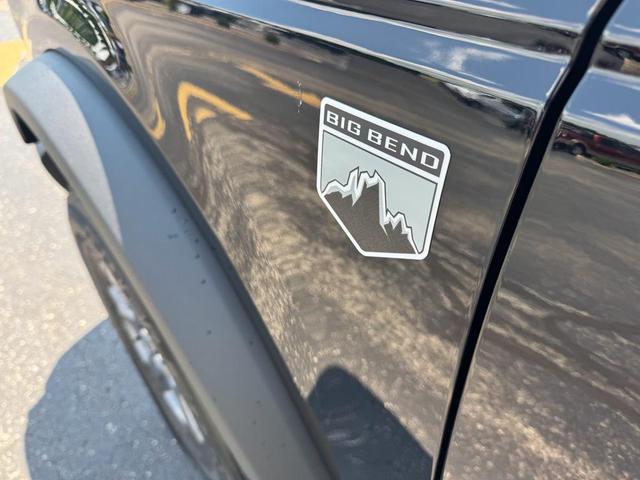 Photo of 2025 Shadow Black Ford Bronco