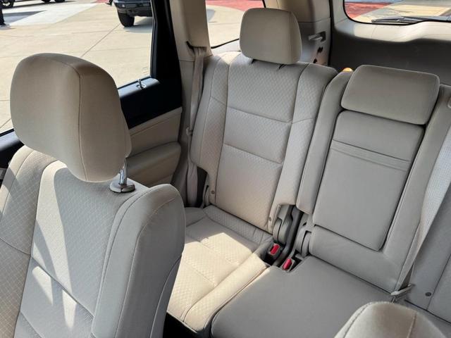 Photo of 2022 Diamond Black Crystal Pearlcoat Jeep Grand Cherokee