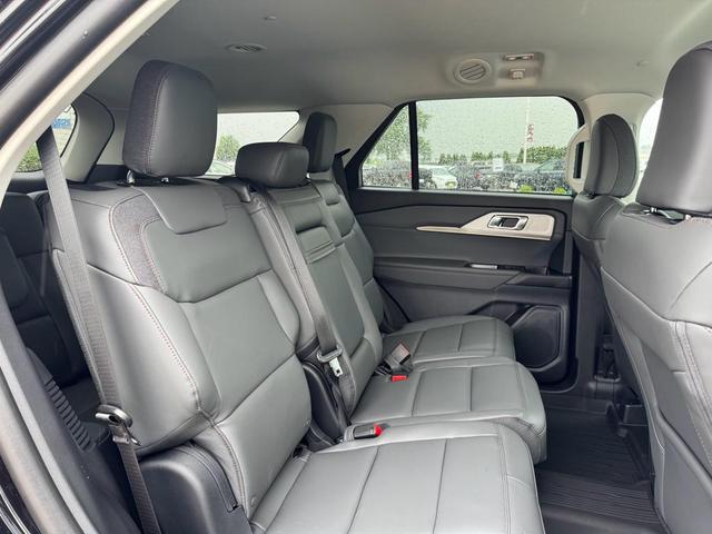 Photo of 2025 Agate Black Metallic Ford Explorer