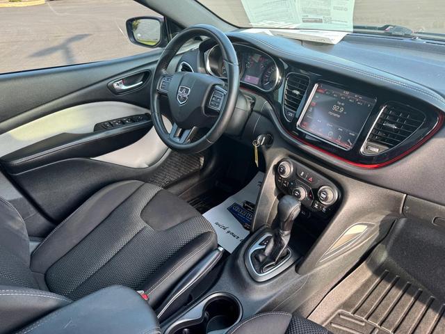 Photo of 2015 Redline 2 Coat Pearl Dodge Dart