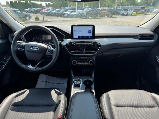 Photo of 2022 Iced Blue Silver Metallic Ford Escape