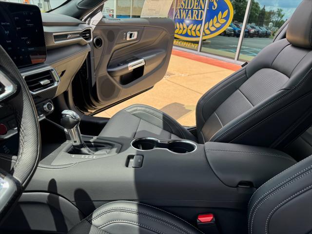 Photo of 2025 Shadow Black Ford Mustang