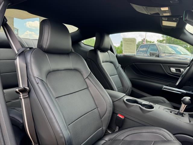 Photo of 2025 Shadow Black Ford Mustang
