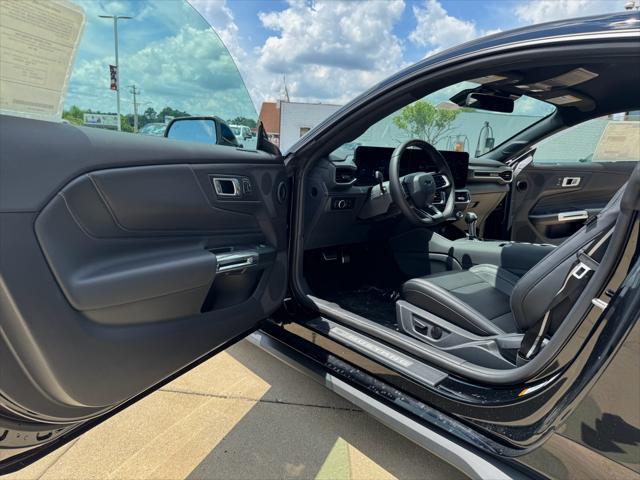 Photo of 2025 Shadow Black Ford Mustang
