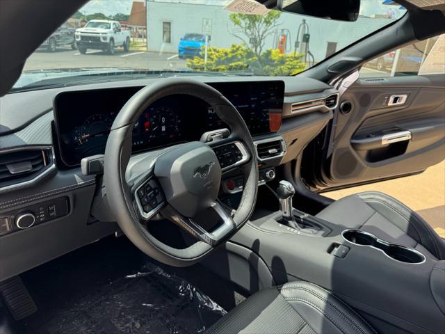 Photo of 2025 Shadow Black Ford Mustang