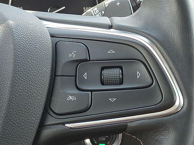 Photo of 2023 Summit White Buick Envision