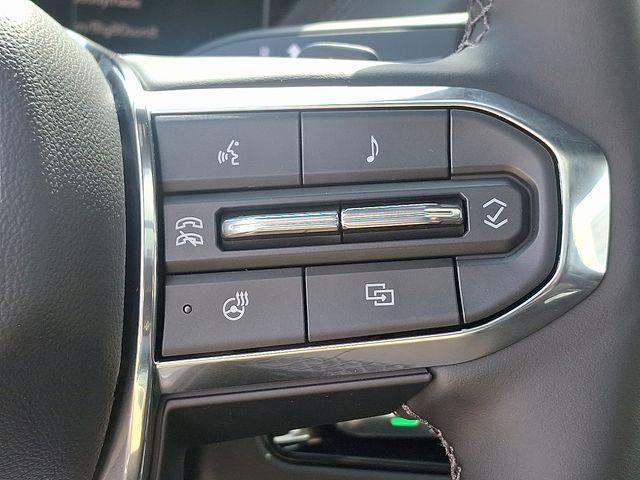 Photo of 2025 Onyx Black GMC Yukon XL