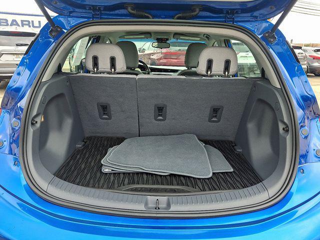 Photo of 2017 Kinetic Blue Metallic Chevrolet Bolt EV