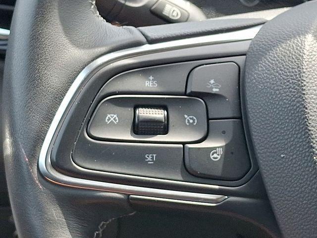 Photo of 2023 White Frost Tricoat Buick Encore GX