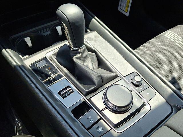 Photo of 2025 wind chill pearl Mazda CX-50