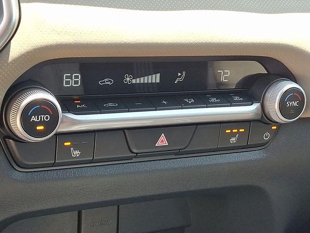 Photo of 2025 wind chill pearl Mazda CX-50