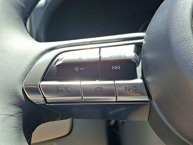 Photo of 2025 wind chill pearl Mazda CX-50