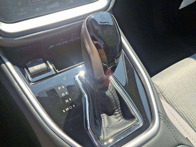 Photo of 2025 Ice Silver Metallic Subaru Legacy