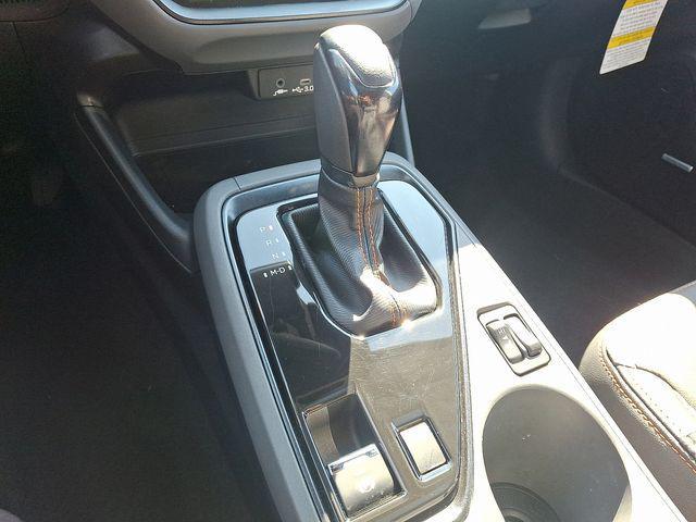 Photo of 2024 Crystal White Pearl Subaru Crosstrek
