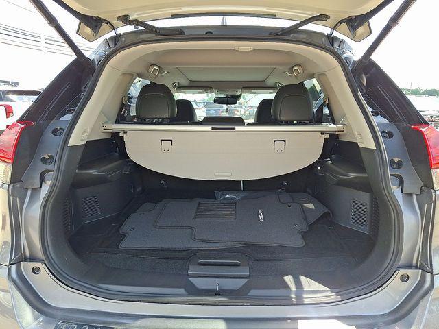 Photo of 2018 Gun Metallic Nissan Rogue