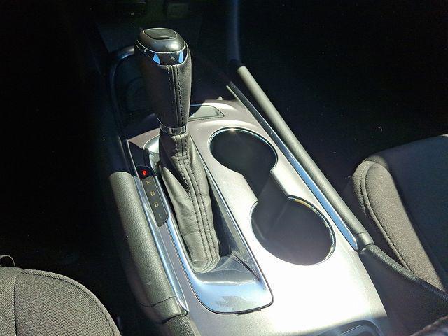Photo of 2018 Silver Ice Metallic Chevrolet Malibu