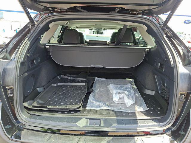 Photo of 2025 Crystal Black Silica Subaru Outback