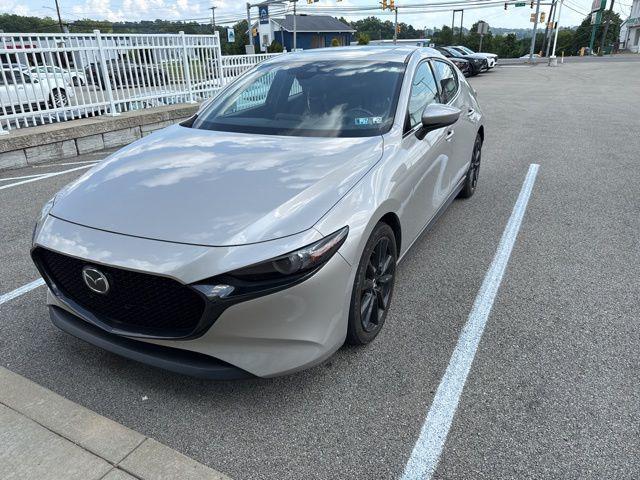 Photo of 2022 Platinum Quartz Metallic Mazda Mazda3
