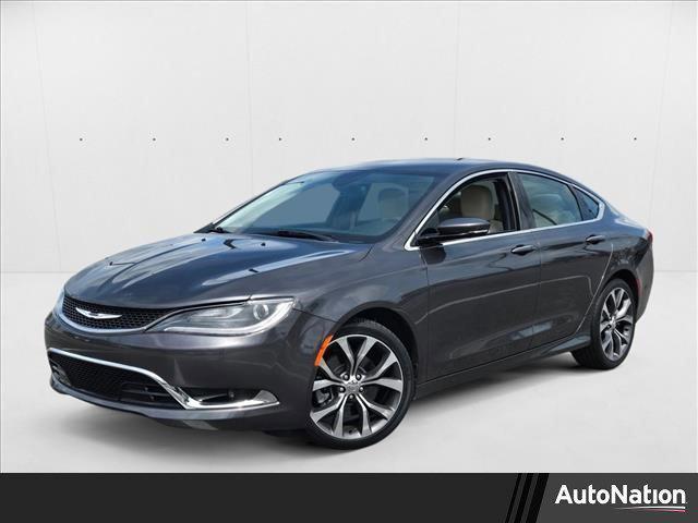 Photo of 2015 Granite Crystal Metallic Clearcoat Chrysler 200