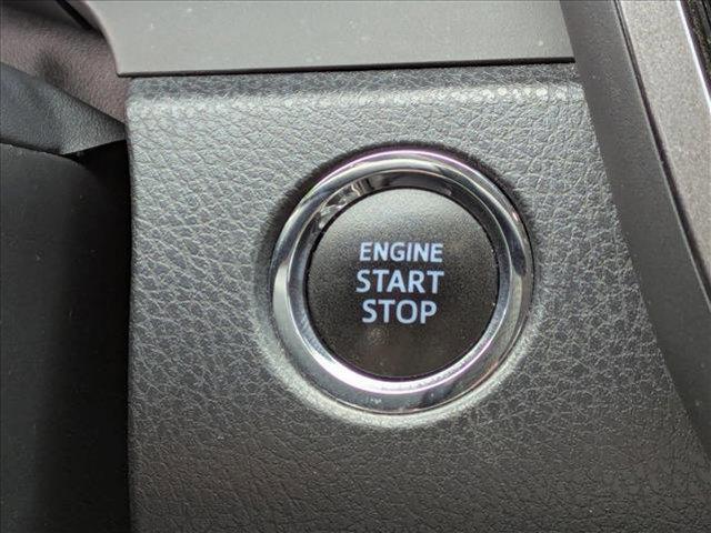 Photo of 2021 Midnight Black Metallic Toyota Camry