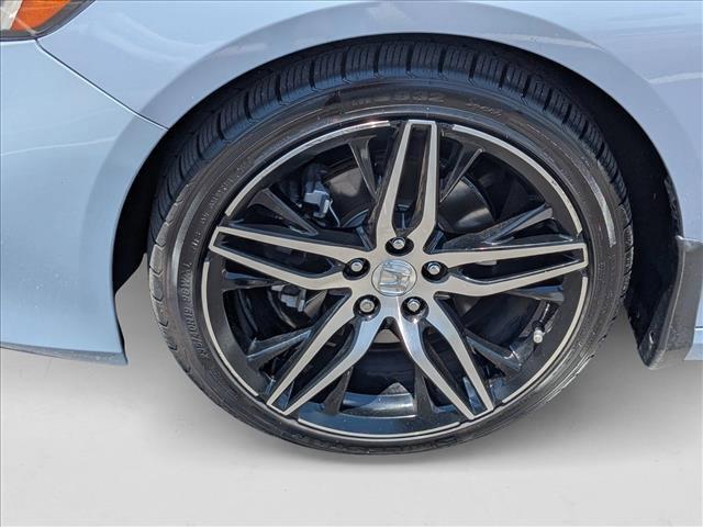 Photo of 2022 Silver/Gray Honda Accord Hybrid