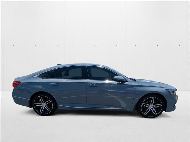 Photo of 2022 Silver/Gray Honda Accord Hybrid