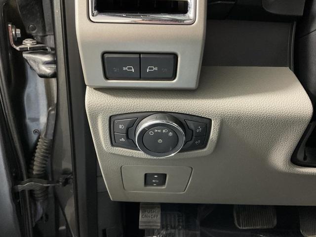Photo of 2015 Magnetic Metallic Ford F-150
