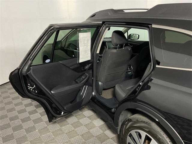 Photo of 2022 Crystal Black Silica Subaru Outback