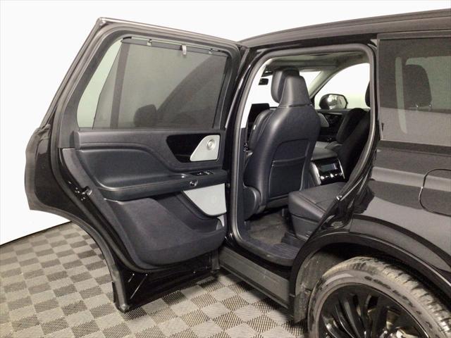 Photo of 2025 Black Metallic Lincoln Aviator