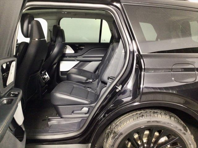 Photo of 2025 Black Metallic Lincoln Aviator