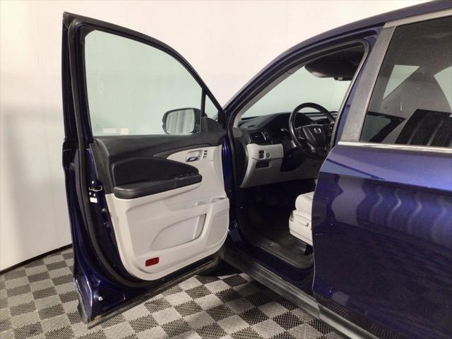 Photo of 2019 Steel Sapphire Metallic Honda Pilot