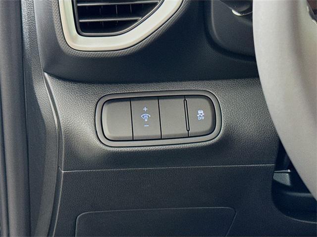 Photo of 2025 Onyx Black Hyundai VENUE
