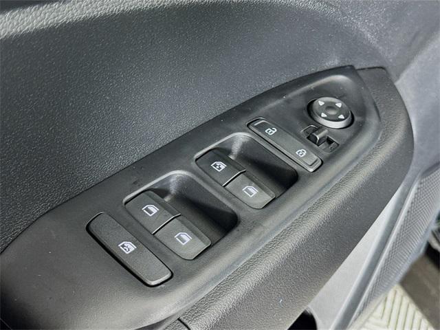 Photo of 2025 Onyx Black Hyundai VENUE