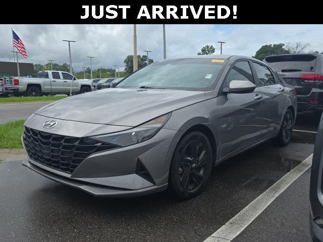 Photo of 2023 Fluid Metal Hyundai ELANTRA HEV