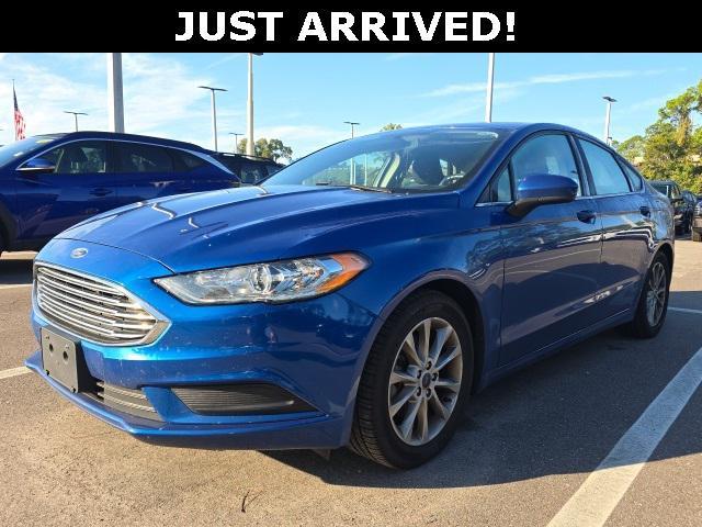 Photo of 2017 Lightning Blue Ford Fusion