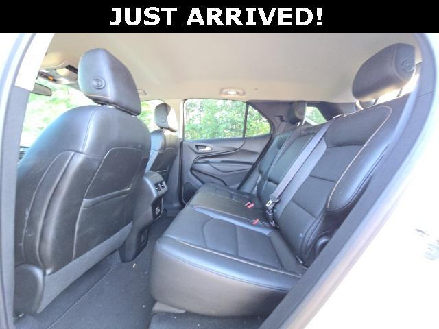 Photo of 2019 Iridescent Pearl Tricoat Chevrolet Equinox