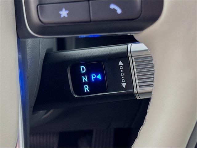 Photo of 2025 Shimmering Silver Hyundai SANTA FE HEV